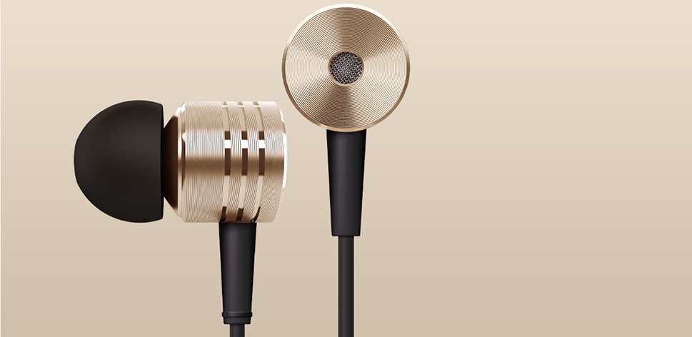 гарнитура в золотом цвете